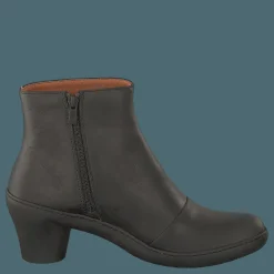 1442 Alfama Black/Black