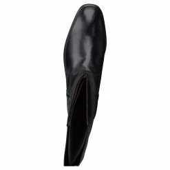 13581365 Jennifer Black