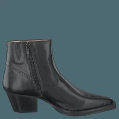 Ankle Boot. Black