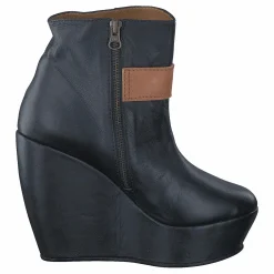 Balder Black Leather