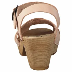 Betty Vegetabile Nude