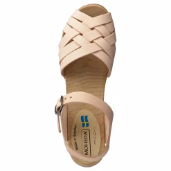 Betty Vegetabile Nude