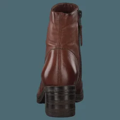 Boots Scuby Brandy