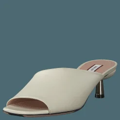 Carin 45 008, Bone 15