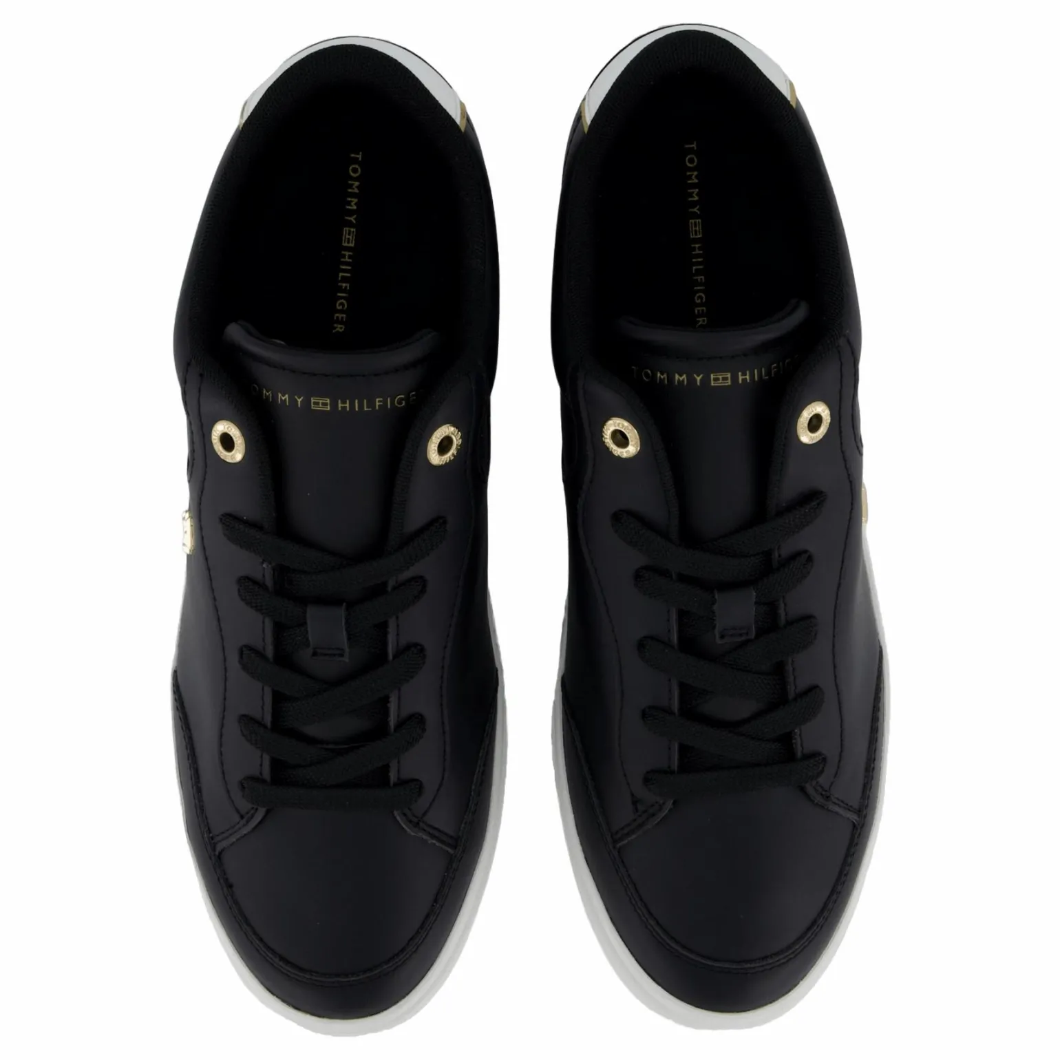 Essential Chic Court Sneaker Black