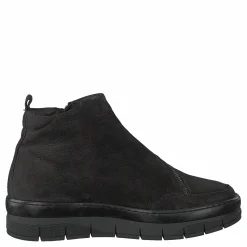 Hilda Longbeach / Nero