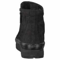 Hilda Longbeach / Nero