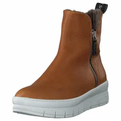 Hilda Saratoga / Cuoio