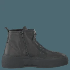 Jessie Sauvage / Nero