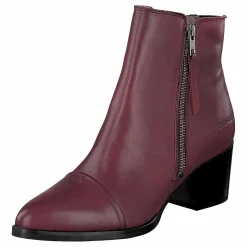 Jolie 470013 Bordeaux