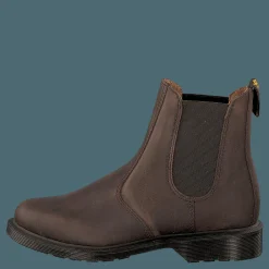 Laura Chelsea Dk Brown