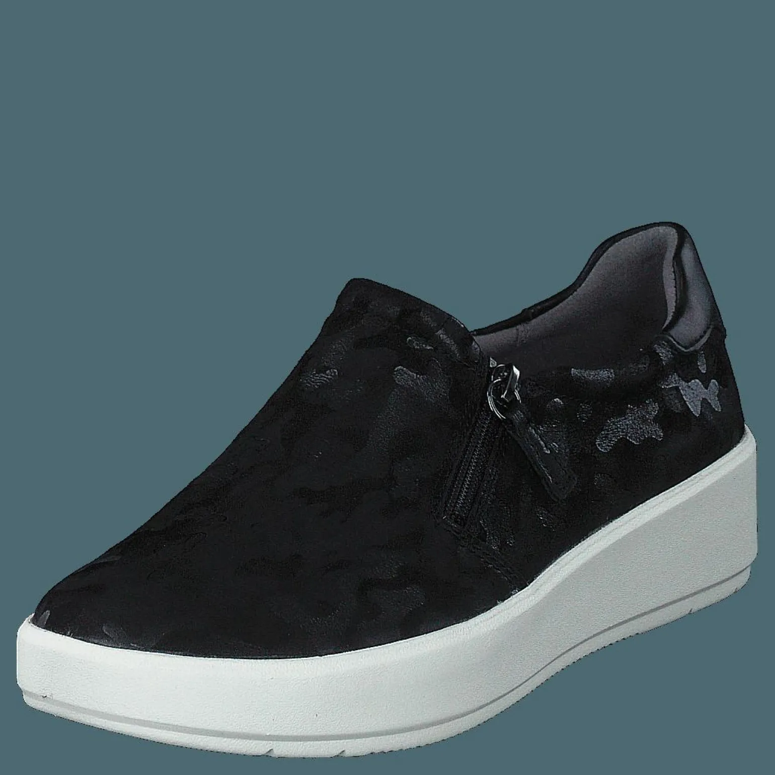 Layton Step Blaack Intereset