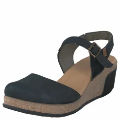 Leaves Pleasant Black