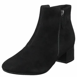 Marilyn Beth Black Suede