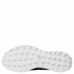 Quesa Shoes Core Black / Grey Five / Shock Pink