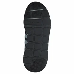 Swift Run X C Core Black / Cloud White / Core Black