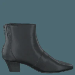 Teresa Boot Black Leather