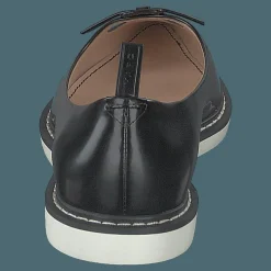 The Mouse Shoe Black