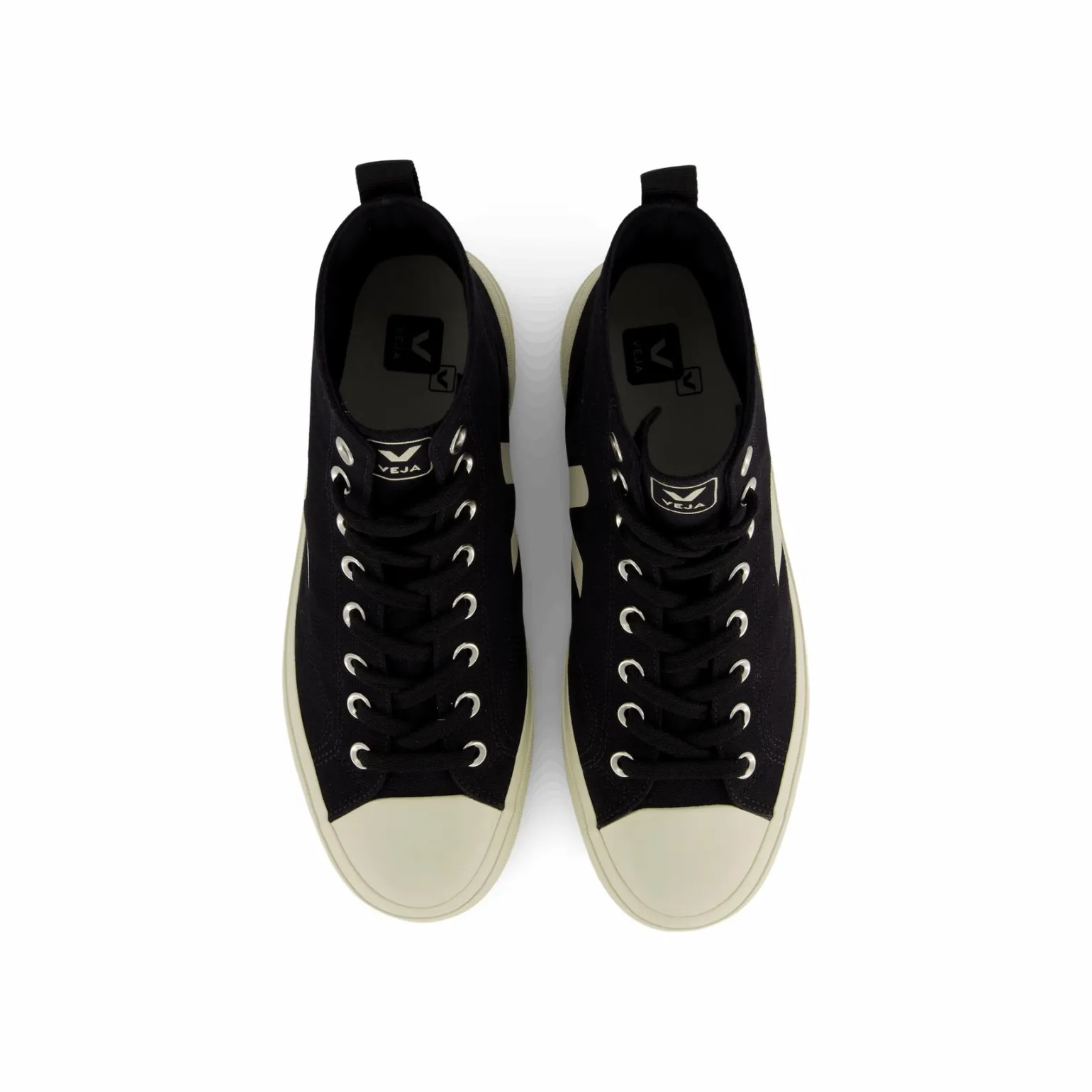 Wata Ii Canvas Black Pierre